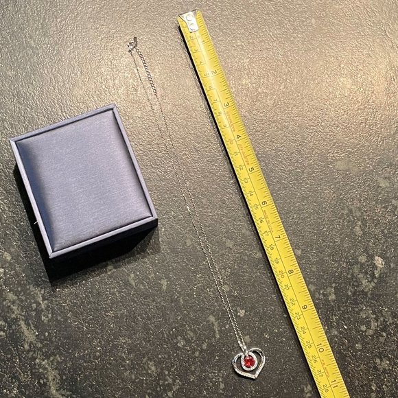 Elegant Sterling Silver Heart Pendant Necklace (NWOT) - Picture 6 of 8